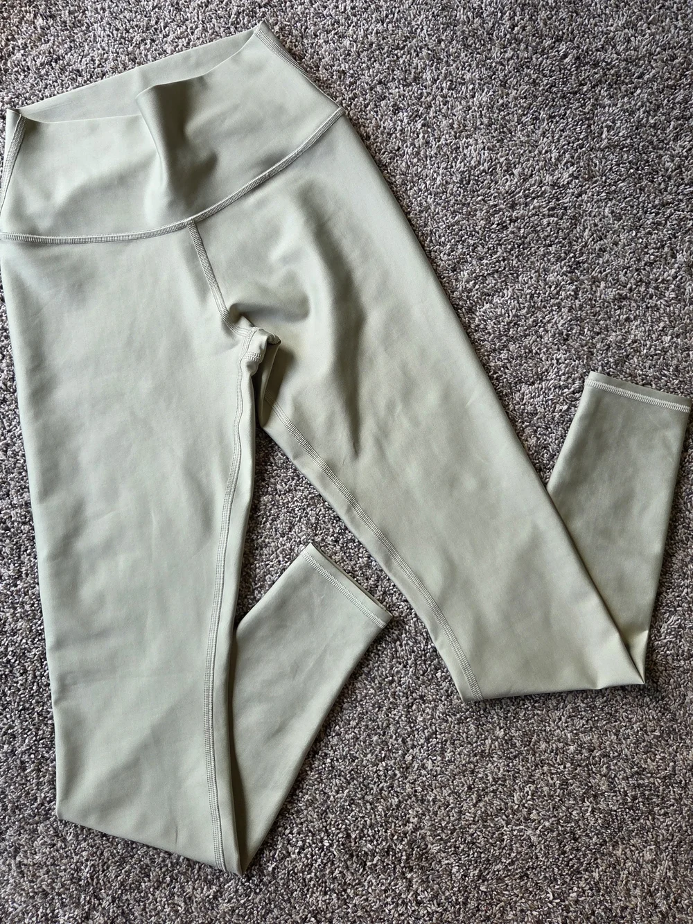 ALO Yoga High-Rise Leggings - Sage Green
